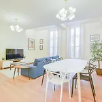 Le Magnifique De Barres Нанси