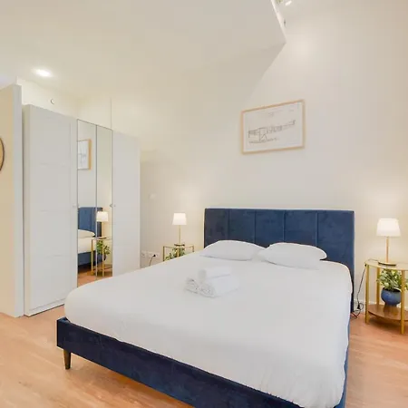 Le Magnifique De Barres Nancy